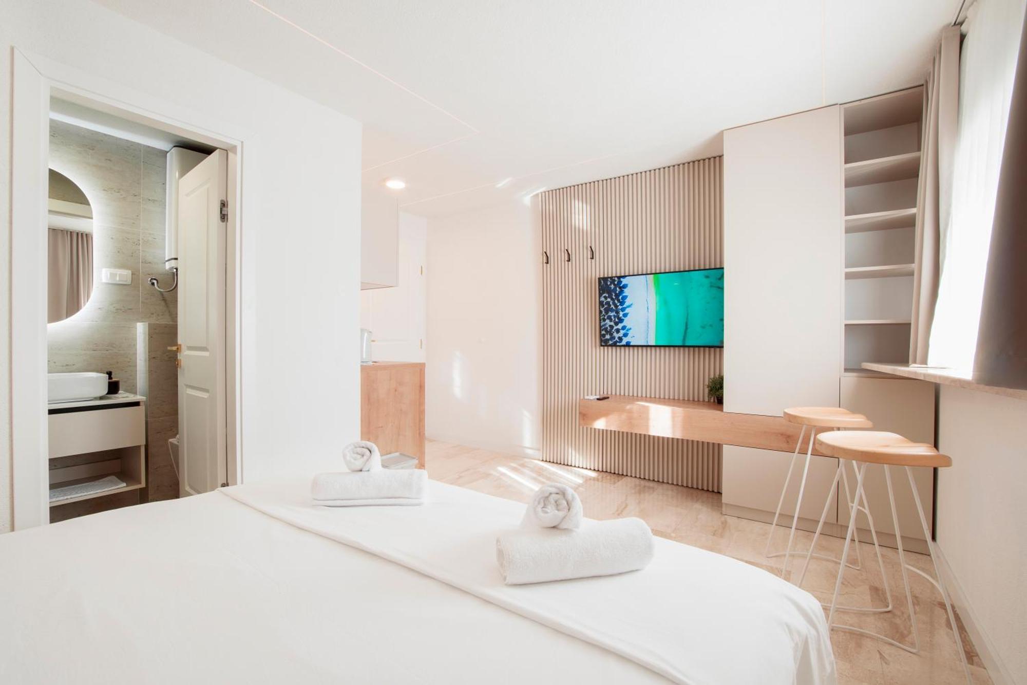 Style Rooms Split Extérieur photo